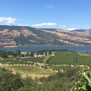 Meet your Posher, Linda